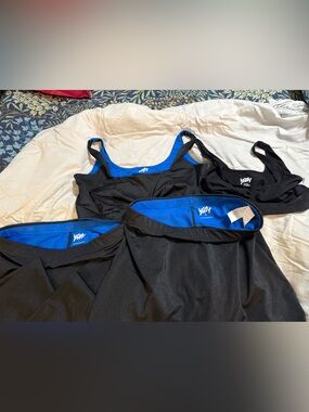 Yitty XL Leggings & Sport Bra Bundle - 4 Items